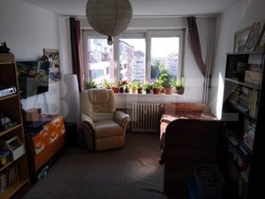 Apartament de vanzare, cu 2 camere, 51 mp, zona-Rogerius