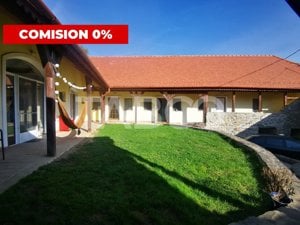 Casa de vanzare pretabila pensiune priveliste superba Fantanele Sibiu - imagine 1