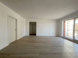 Apartament cu 3 camere,  vedere superbă spre Pădurea Verde - imagine 4