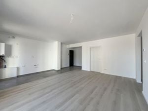 Apartament cu 3 camere,  vedere superbă spre Pădurea Verde - imagine 3