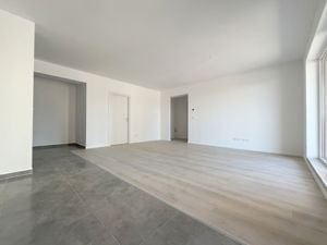 Apartament cu 3 camere,  vedere superbă spre Pădurea Verde - imagine 2