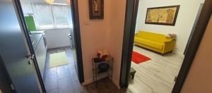 AP. 2 CAMERE RENOVAT, PARCARE INCLUSA, PET-FRIENDLY, METROU 15 MINUTE - imagine 2