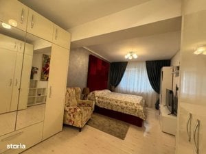 Apartamentde 3 camere, decomandat, 80 mp, centrala, zona Aparatorii Patriei