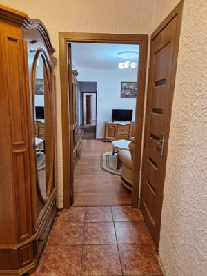 inchiriez apartament 3 camere  - imagine 10