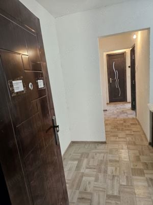 Apartament cu 3 camere de vanzare - imagine 8