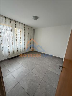 Vanzare Apartament cu 3 camere Bulevardul Chisinau - Diham - imagine 2