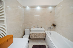 Apartament cu 3 camere in zona 13 Septembrie - imagine 9