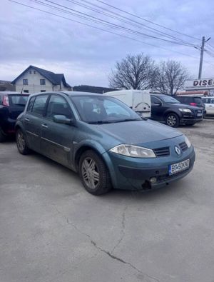 Dezmembrez Renault megan 2 1.5 dci din 2005 106 cp 