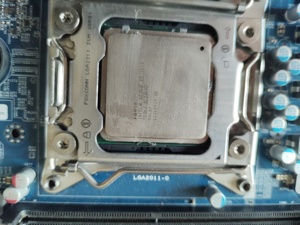 procesor intel xeon e5-1650 3.2ghz