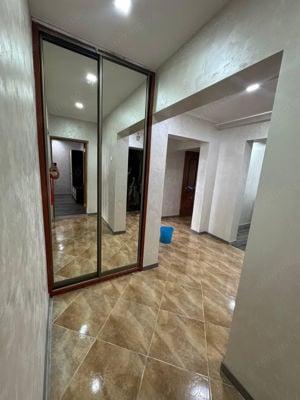 Apartament cu 3 camere in zona Crangasi - imagine 8