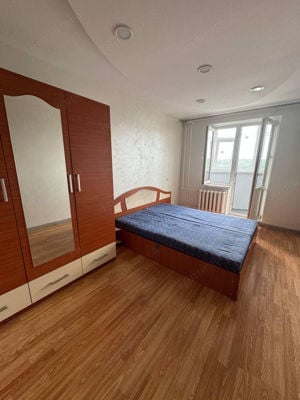 Apartament cu 3 camere in zona Crangasi - imagine 4