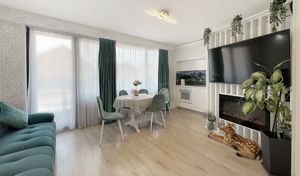 Apartament cu curte proprie