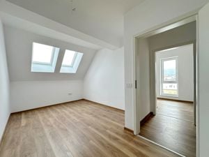 Apartament cu Structura Generoasa si Priveliste Deosebita - imagine 9