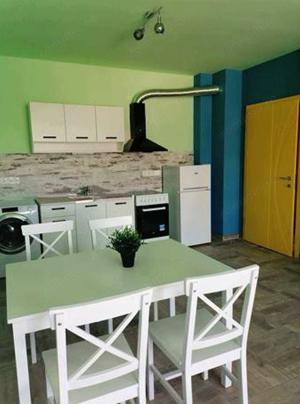 Se da spre inchiriere apartament cu 2 camere