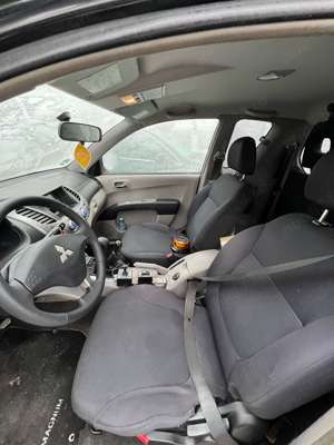 Mitsubishi L200 Magnum Club Cab-Deszapezire - imagine 6
