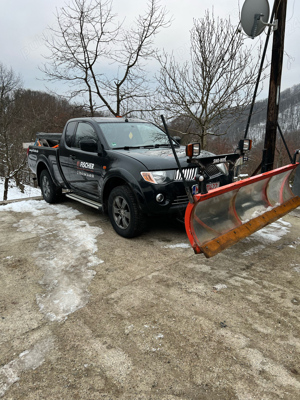 Mitsubishi L200 Magnum Club Cab-Deszapezire - imagine 4