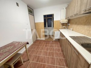 Apartament decomandat de vanzare la etaj intermediar Scoala de Inot - imagine 5