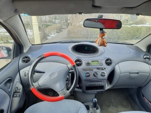 Toyota  yaris 1l benzina, 143000km reali - imagine 9
