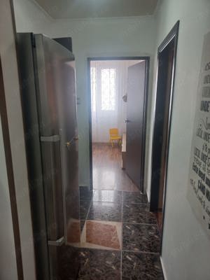 Vând apartament 3 camere - Bloc reabilitat termic, mobilat și utilat - imagine 6