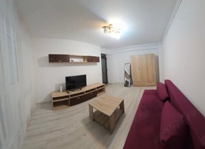 De închiriat apartament 3 camere în Militari Residence