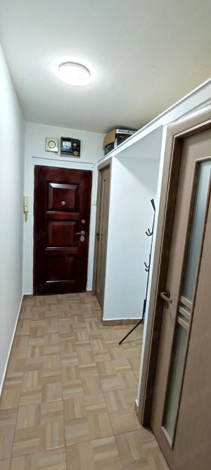 Proprietar inchiriez ap 2 camere zona Spitalul Judetean - imagine 10