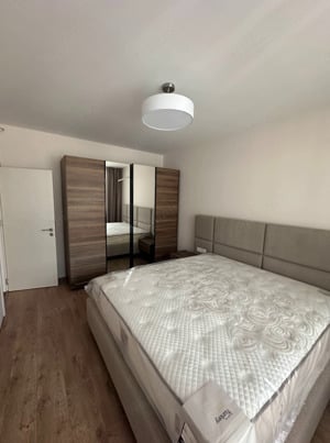 Apartament cu trei camere in apropiere de metrou - imagine 6