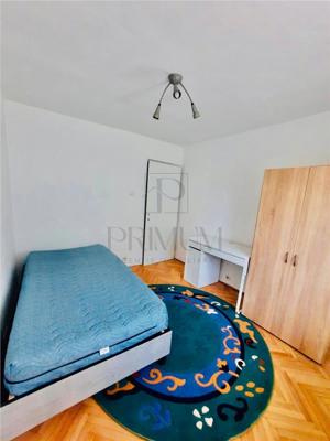 Apartament 3 camere - Decomandat - Centrala Proprie - Zona Linistita - imagine 3