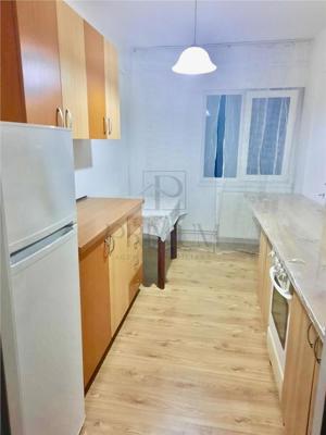 Apartament 3 camere - Decomandat - Centrala Proprie - Zona Linistita - imagine 5