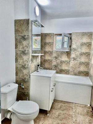 Apartament 3 camere - Decomandat - Centrala Proprie - Zona Linistita - imagine 4