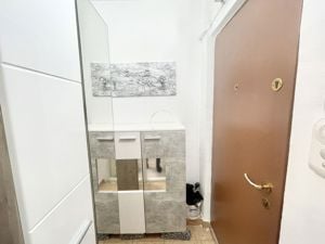 OCAZIE | Apartament o cameră | zona Take Ionescu-Vivalia - imagine 7