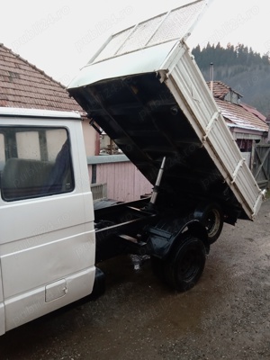 Iveco cu 7 locuri basculabil  - imagine 4