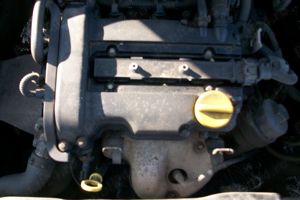 dezmembrez corsa c motor 1,0 benzina cod.Z10XE - imagine 4