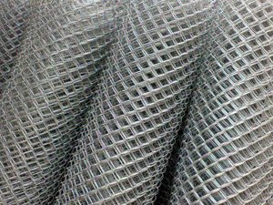 Plasa de gard impletita zincata