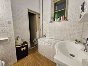 Apartament 4 camere, confort 1 sporit, parteer inalt in Piata Maria - imagine 7