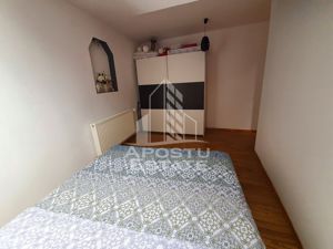 Apartament pe 4 camere, renovat complet la curte comuna in Balcescu - imagine 13