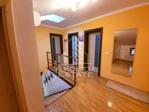 Apartament pe 4 camere, renovat complet la curte comuna in Balcescu - imagine 5