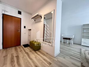 Apartament 2 camere, centrala proprie, loc de parcare, zona Torontal - imagine 9