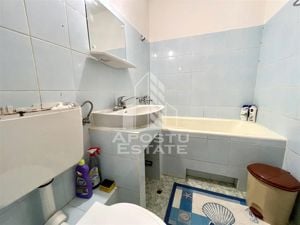 Apartament decomandat cu 3 camere, centrala proprie, zona Sagului - imagine 6