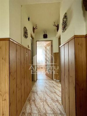 Apartament decomandat cu 3 camere, centrala proprie, zona Sagului - imagine 5