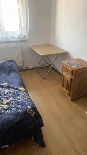 Vând Închiriere apartament 3 camere 