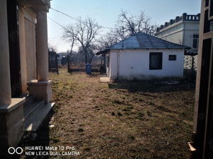 De vanzare (de inchiriat) , in zona centrala, casa cu curte de 1100 mp - imagine 7