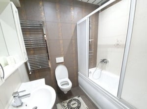 Zona Centrala Chirie Apartament 2 camere pe Bld 21 Decembrie - imagine 4