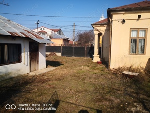 De vanzare (de inchiriat) , in zona centrala, casa cu curte de 1100 mp - imagine 5