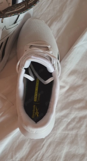 adidasi albi 38-39 Reebok  - imagine 2