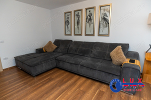 ID 2922 Apartament 2 camere de vanzare * Str Victoriei - imagine 3