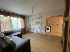 Închiriez apartament cu 2 camere, zona Albina - imagine 3