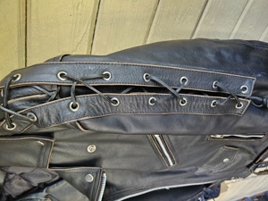 Costum din piele pt motociclisti - imagine 5