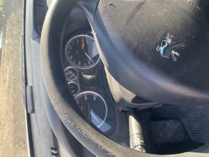 vind autoturism peugeot 