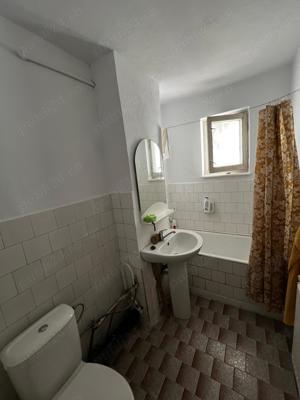 Apartament 3 camere zona centrala necesita renovare  - imagine 8