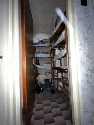 Apartament 3 camere zona centrala necesita renovare  - imagine 5